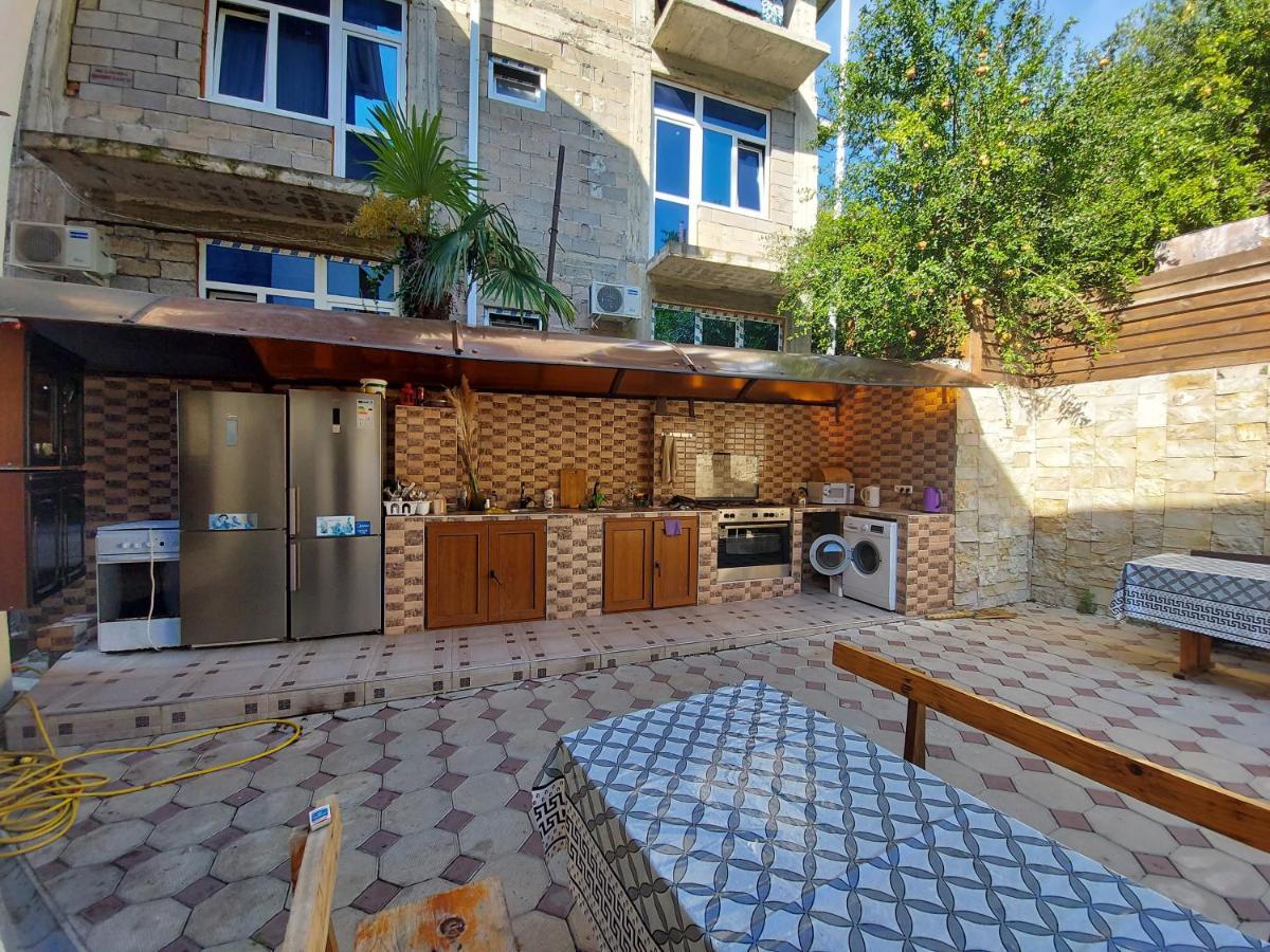 Гостевой Дом София 400 М До Моря Gagra Esterno foto