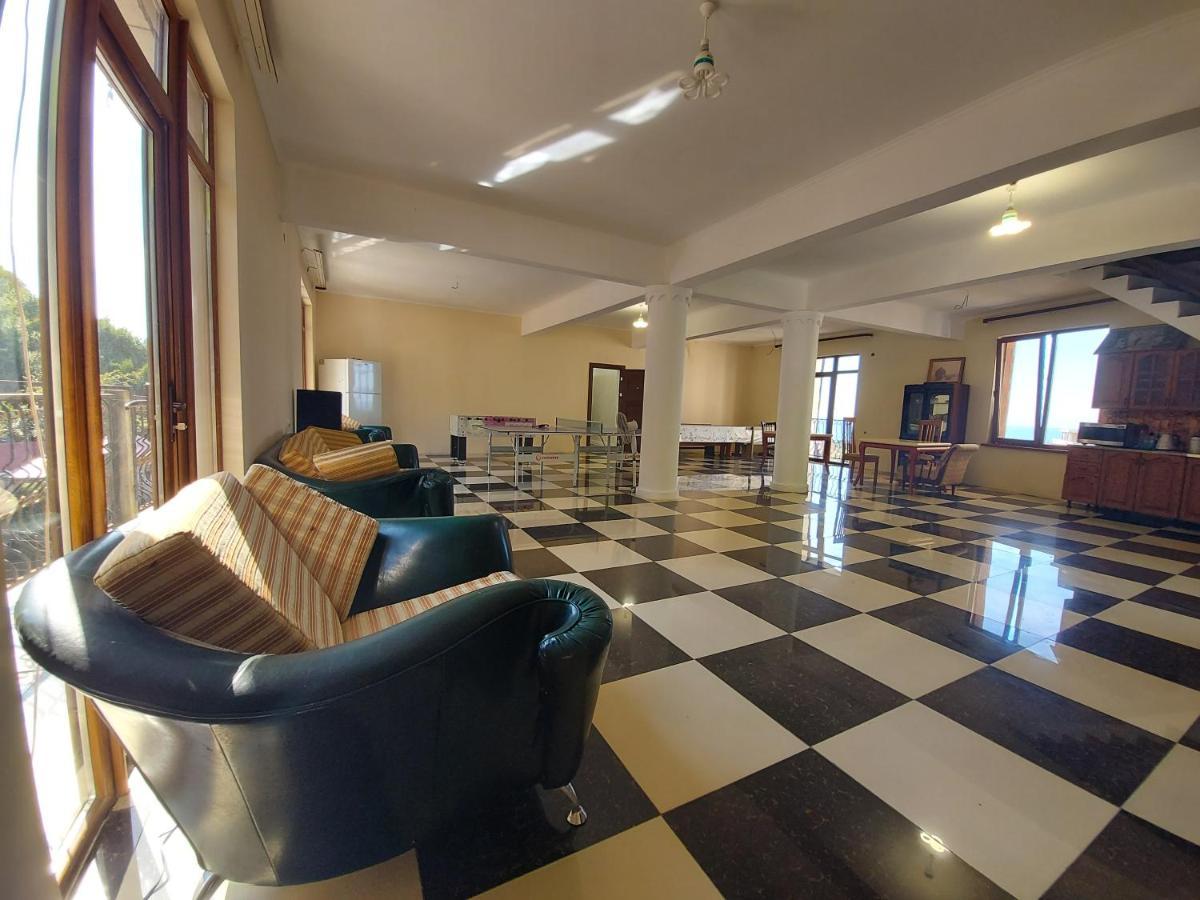Гостевой Дом София 400 М До Моря Gagra Esterno foto
