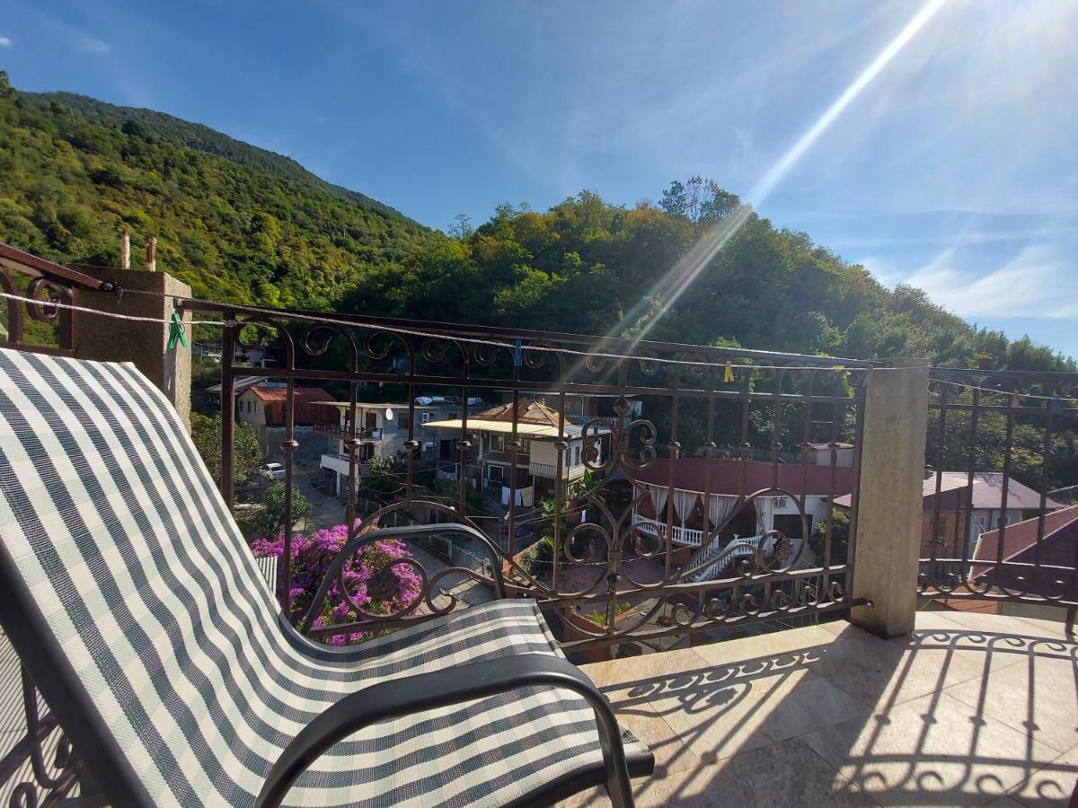 Гостевой Дом София 400 М До Моря Gagra Esterno foto