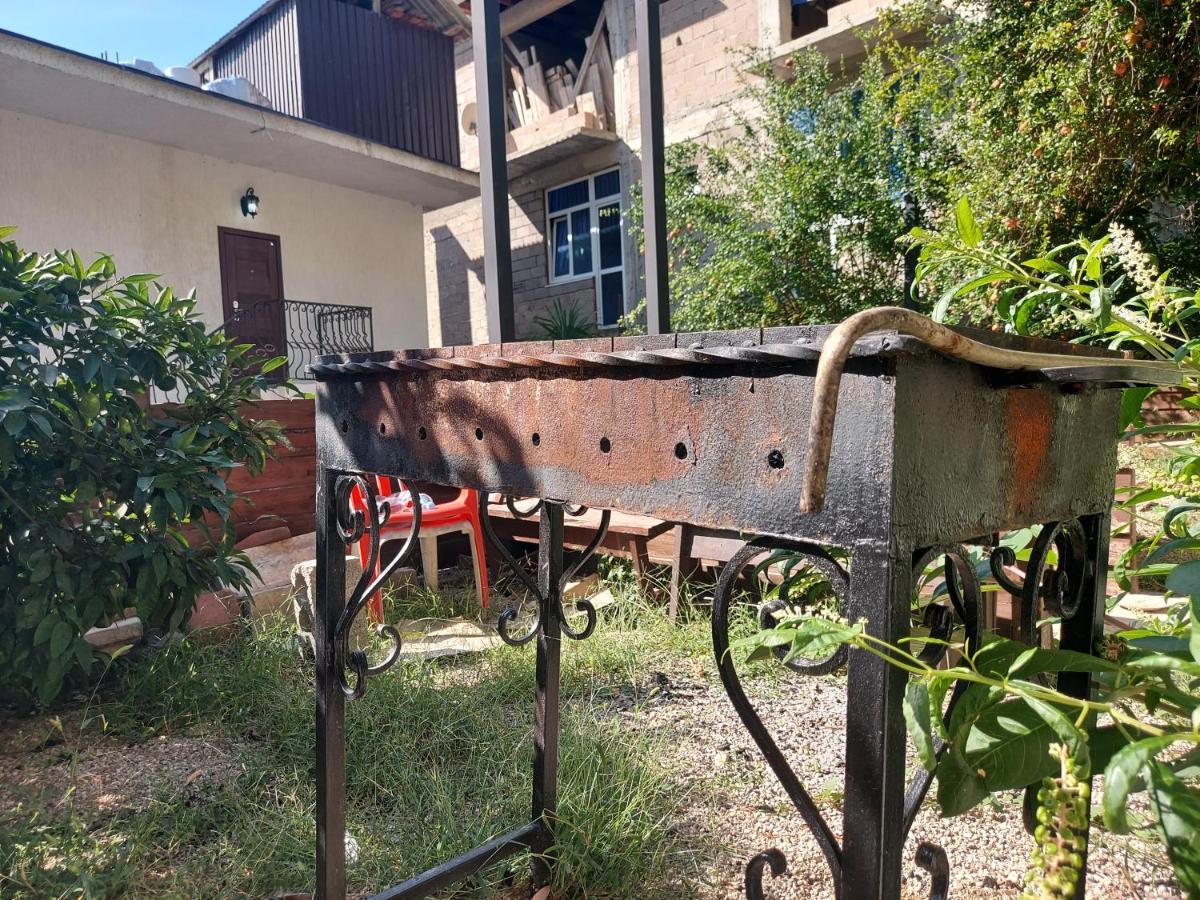 Гостевой Дом София 400 М До Моря Gagra Esterno foto