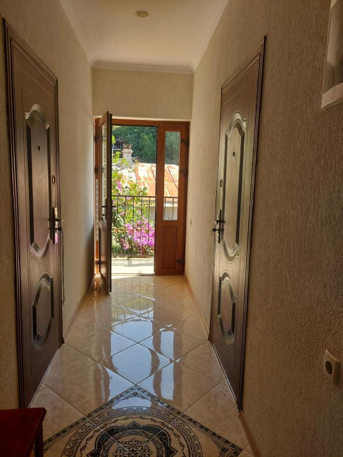 Гостевой Дом София 400 М До Моря Gagra Esterno foto