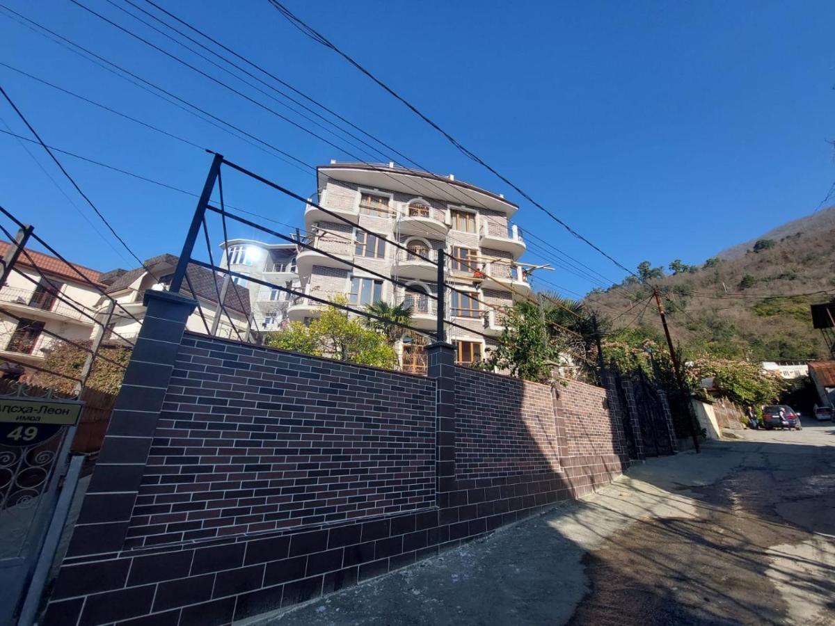 Гостевой Дом София 400 М До Моря Gagra Esterno foto