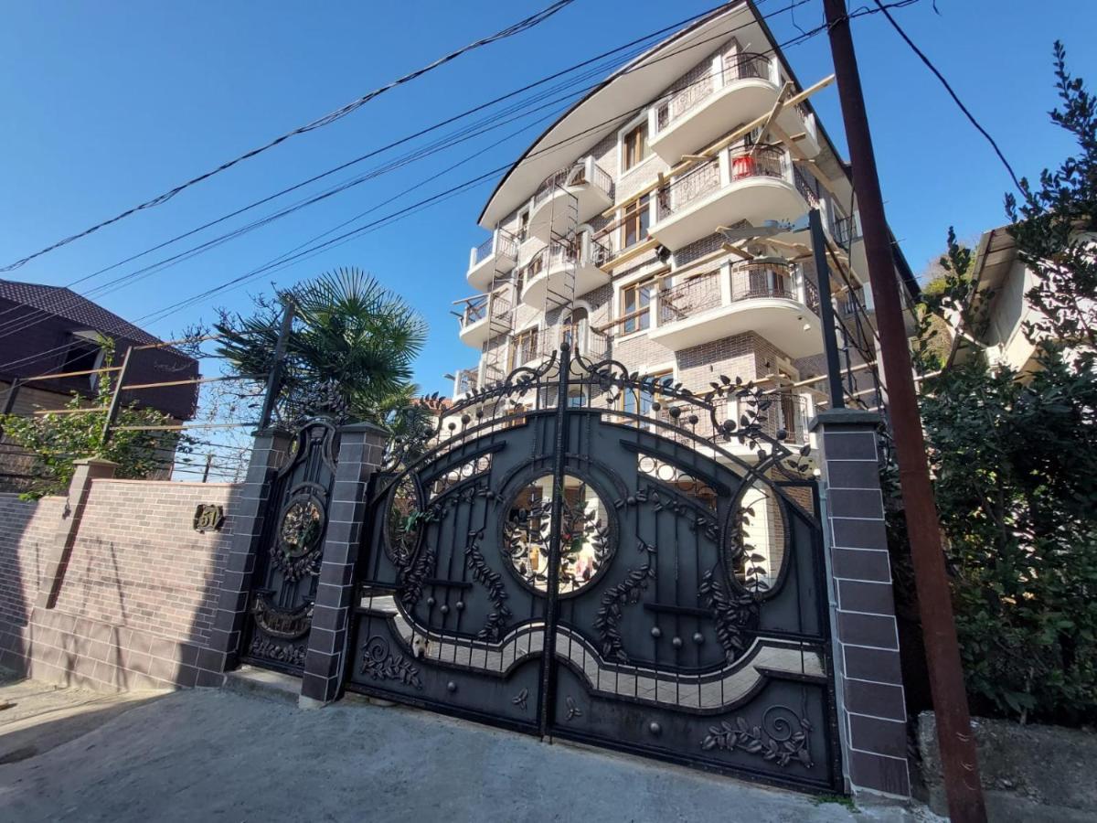 Гостевой Дом София 400 М До Моря Gagra Esterno foto