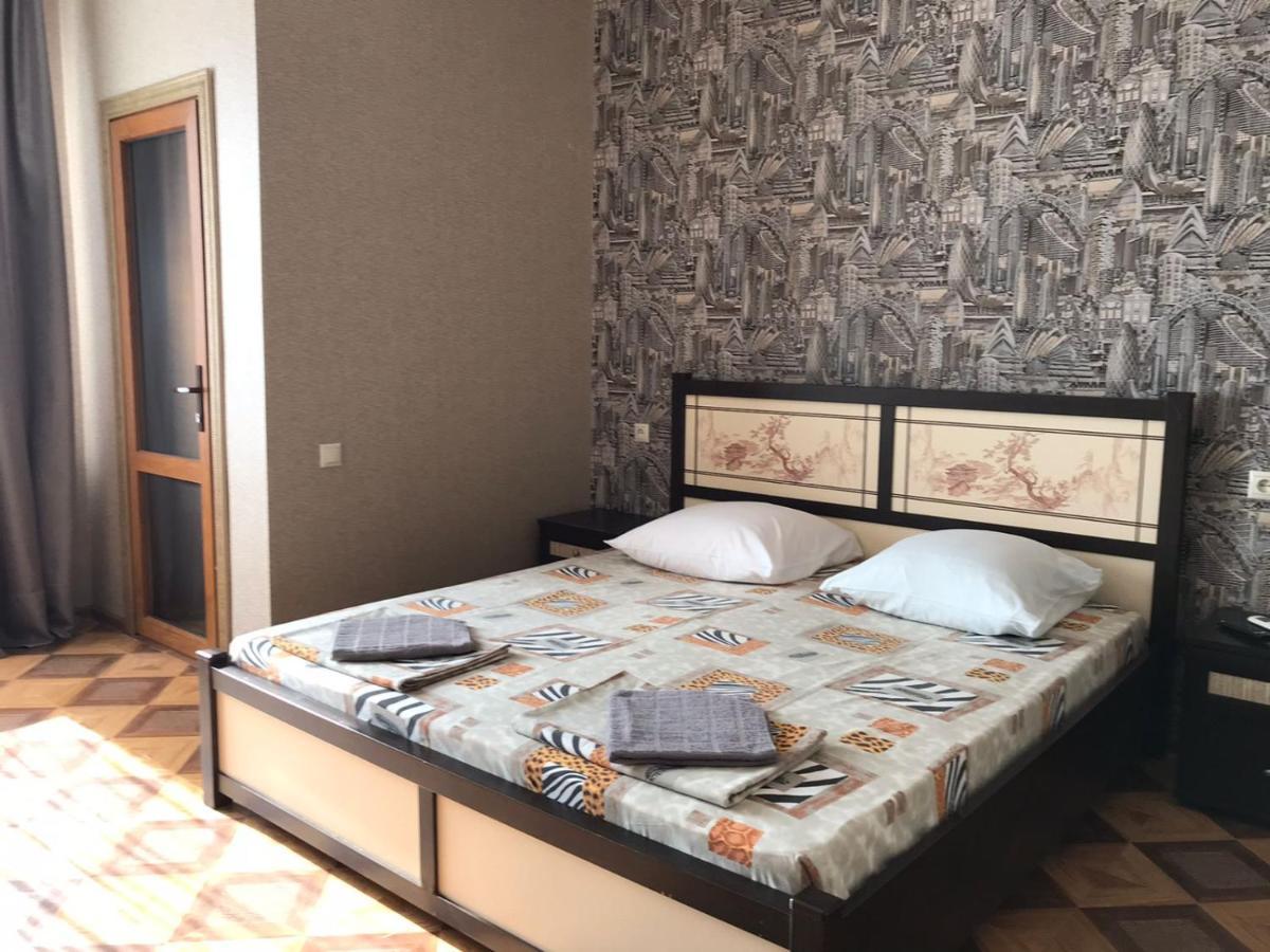 Гостевой Дом София 400 М До Моря Gagra Esterno foto